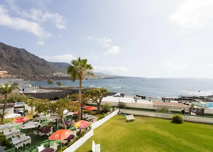 Home2book Seafront Апартаменты *