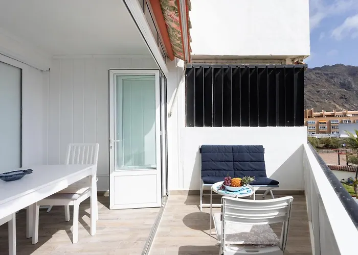 Home2book Seafront Apartman *